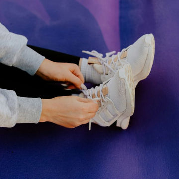  best shoes for seniors to prevent falls | Cadense adaptive shoes for Seniors to Prevent Falls With Balance or Mobility Issues