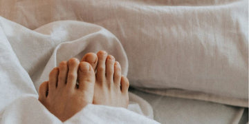 Why Is Neuropathy Foot Pain Worse at Night? - Cadense Adaptive Shoes for Mobility Challenges Like Neuropathy