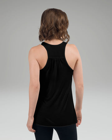 [color: midnight black] Model wearing Cadense Breeze Up Tank Top