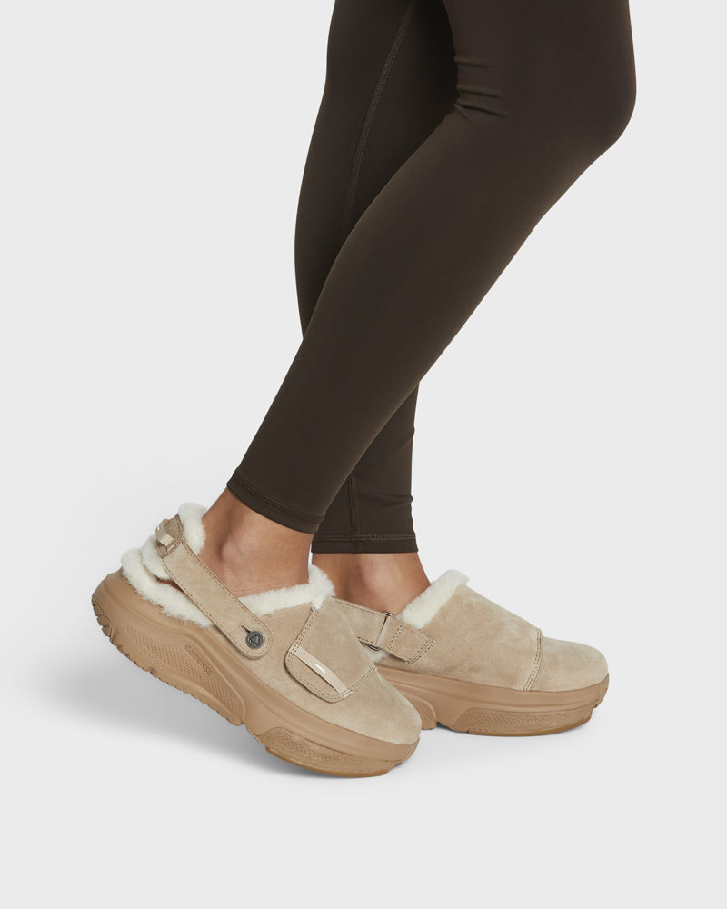 cadense-havena-slipper.jpg__PID:3d062577-799d-43f1-847a-880b98ffcde7